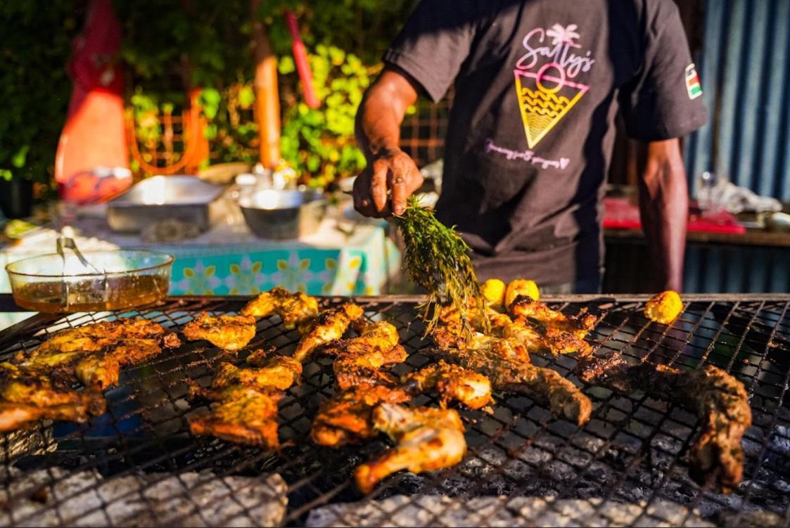 Salty'S Kitesurf Village Kilifi Exterior photo