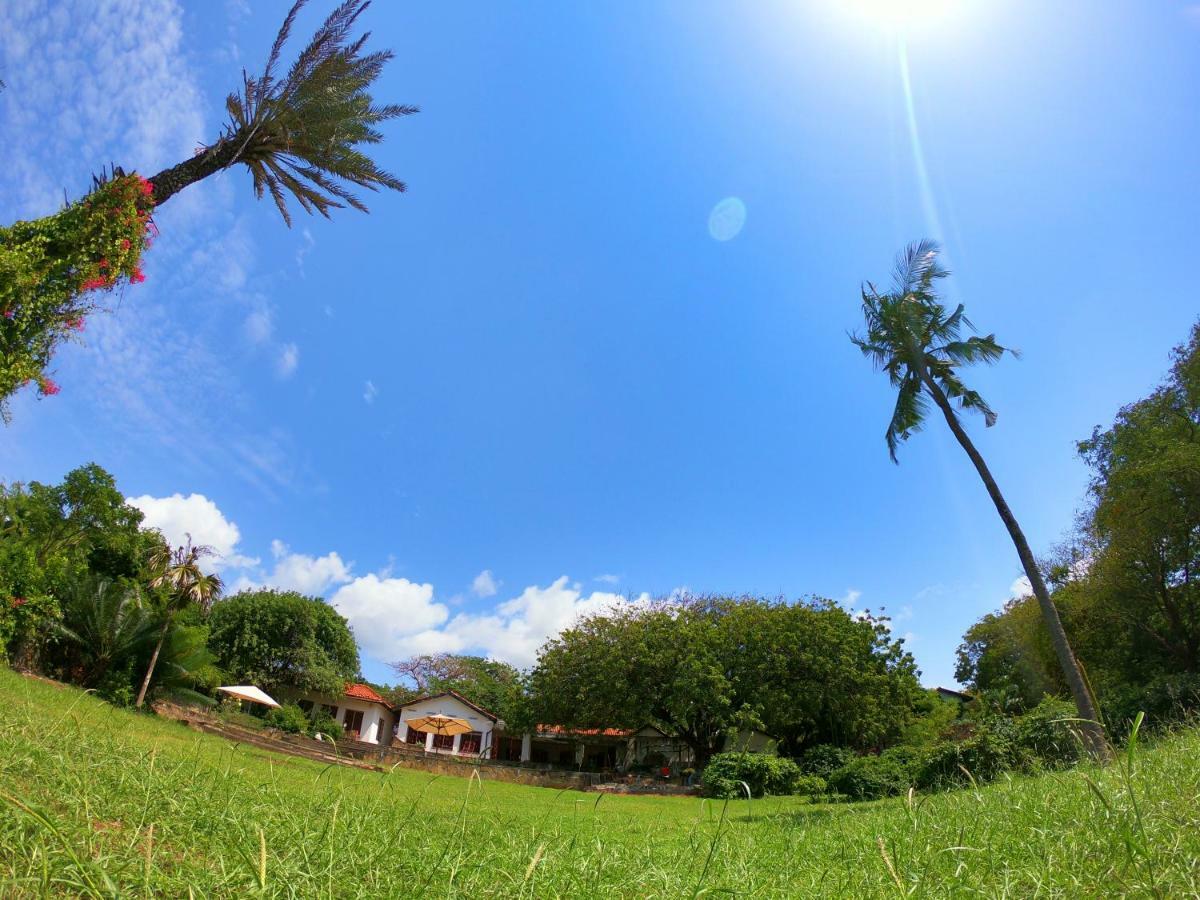 Salty'S Kitesurf Village Kilifi Exterior photo